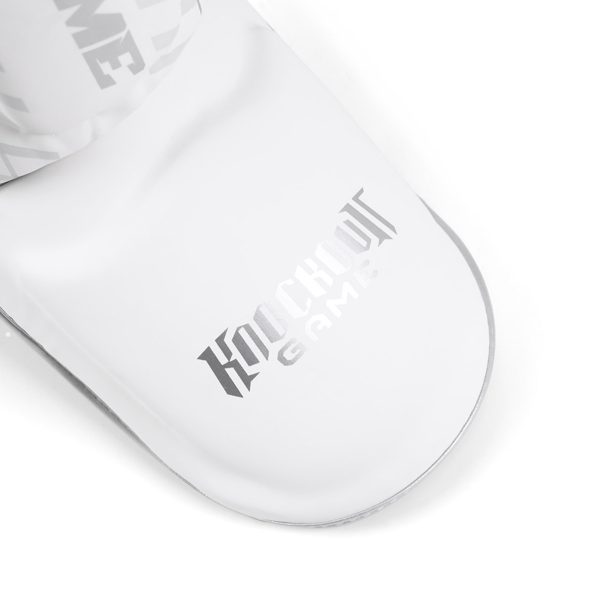 Ochraniacze na piszczele Platinum